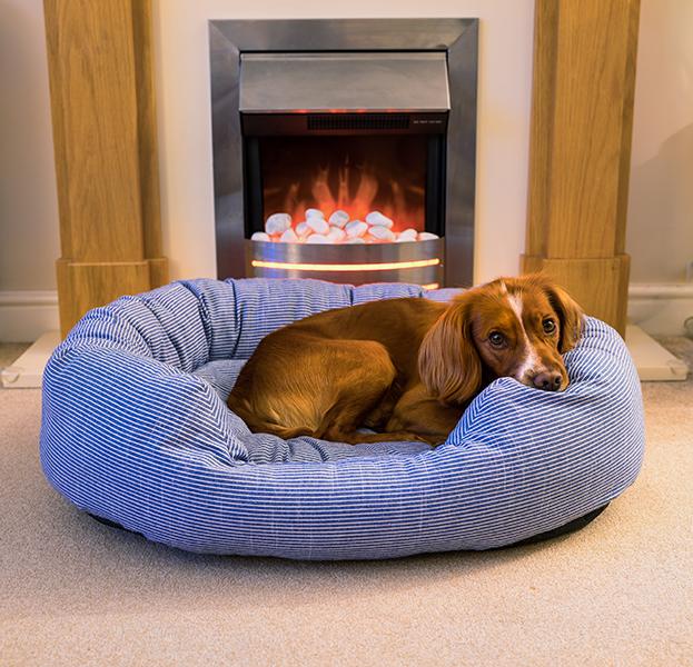 BLUE SKY STRIPE SQUARE BED