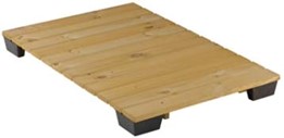 WOODEN PATIO WITH PLASTIC FEET