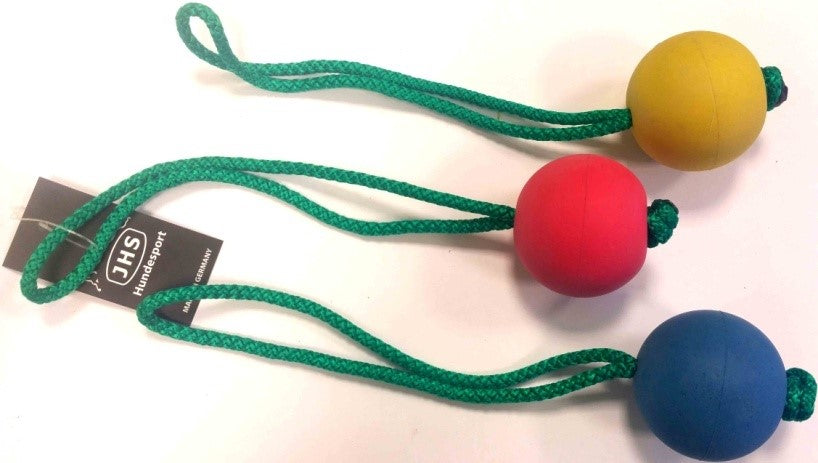 SOFT BALL WITH ROPE 60mm / 25mm