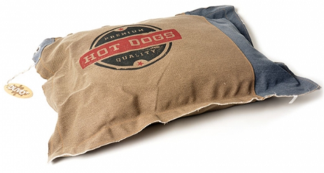 CARVAS CUSHION HOTDOGS
