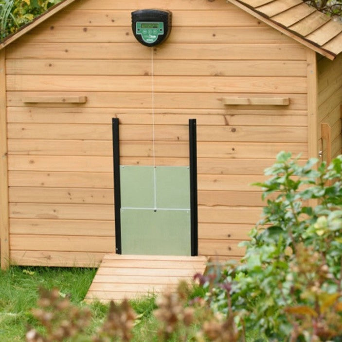 CHICKSAFE ADVANCE HEN HOUSE DOOR OPENER INCLUDING DOOR