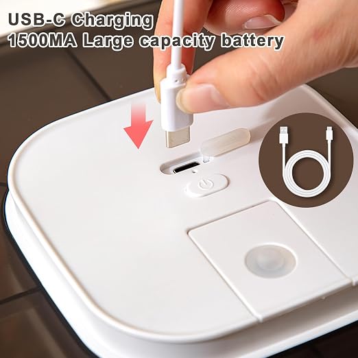 CAT & DOG STORAGE CONTAINER WITH SMART VACCUM LID