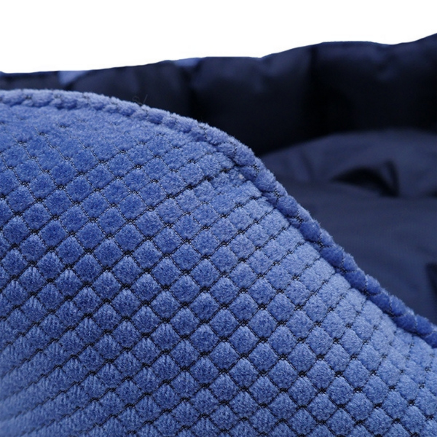 QUILTED NAVY WATER-RESTANT BED