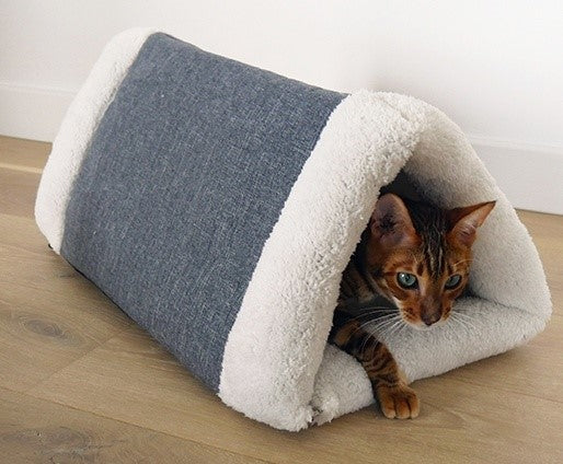 SNUGGLE PLUSH 2 IN 1 CAT COMFORT DEN